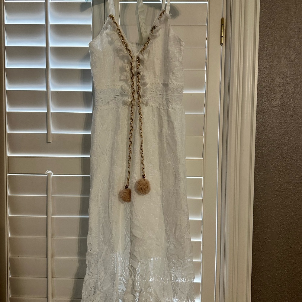 Cupshe White Lace Maxi Dress with Tan Accents